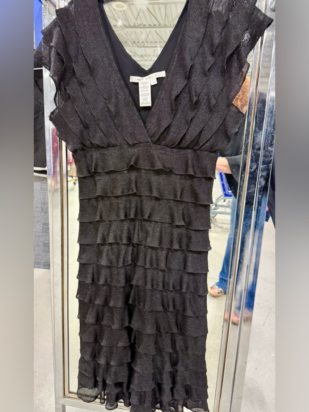 Max Studio stretchy Black Ruffle V-Neck Women's Dress (L)